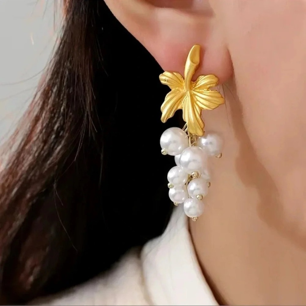 Pearl Gold Grape Leaf Earrings